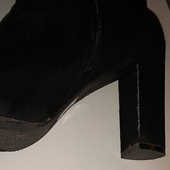 Fashion Nova Boots Heels Women’s Size 10 Black Faux Suede Peep Toe - Picture 6 of 7